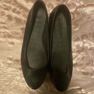 Women’s Black Dress Shoes